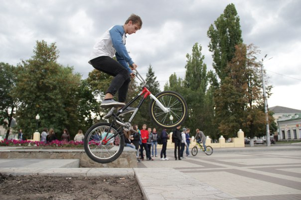 В Борисоглебске прошло закрытие сезона велосипедного экстрима BMX width=360px